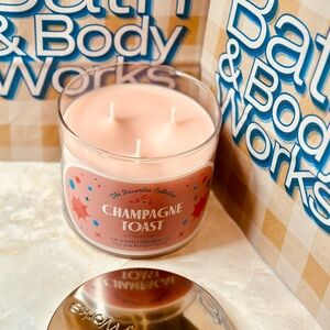 Bath & Body Works Champagne Toast Candle - Soft Pink
